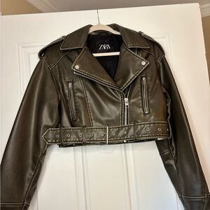 Zara Women's Olive Green Leather Cropped Jacket